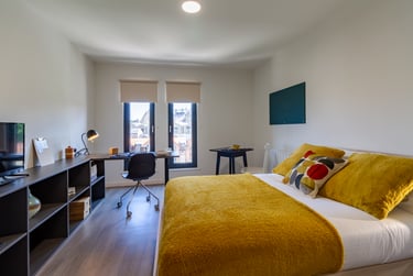 Silver Studio at Dun Holm House, Unit 8, The Riverwalk, City Centre, Durham, DH14SL - Image 1